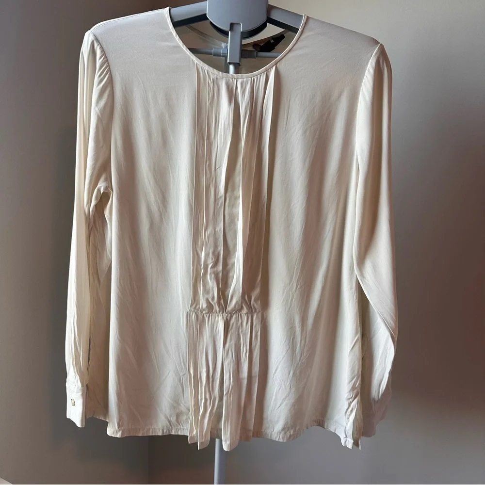DKNY Silk Blouse Large Ivory Cream Pleated Gold Zipper Back Workwear Victorian